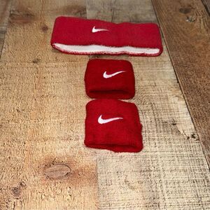 Nike swoosh wristbands and reversible headband